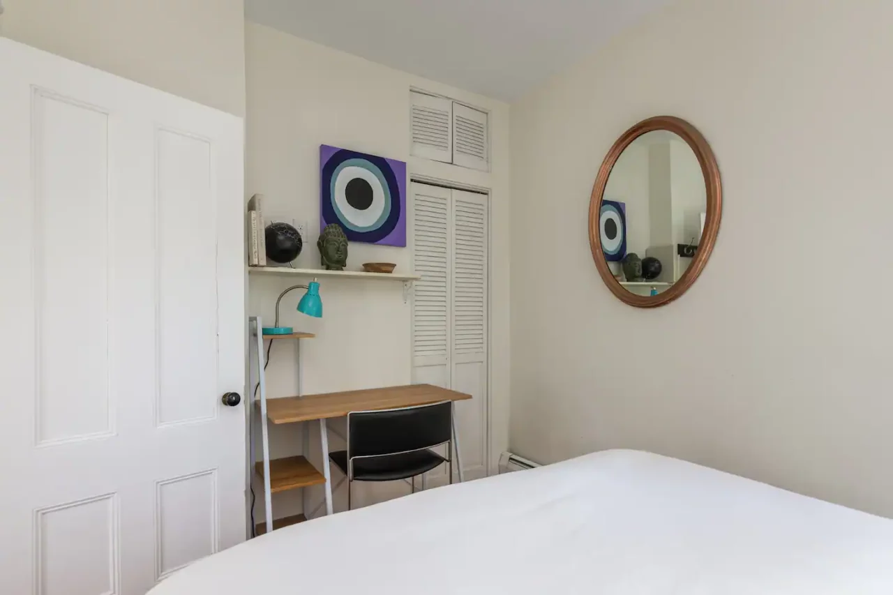 https://steamboatwharfcabins.com/wp-content/uploads/2023/03/23-1280x853.webp
