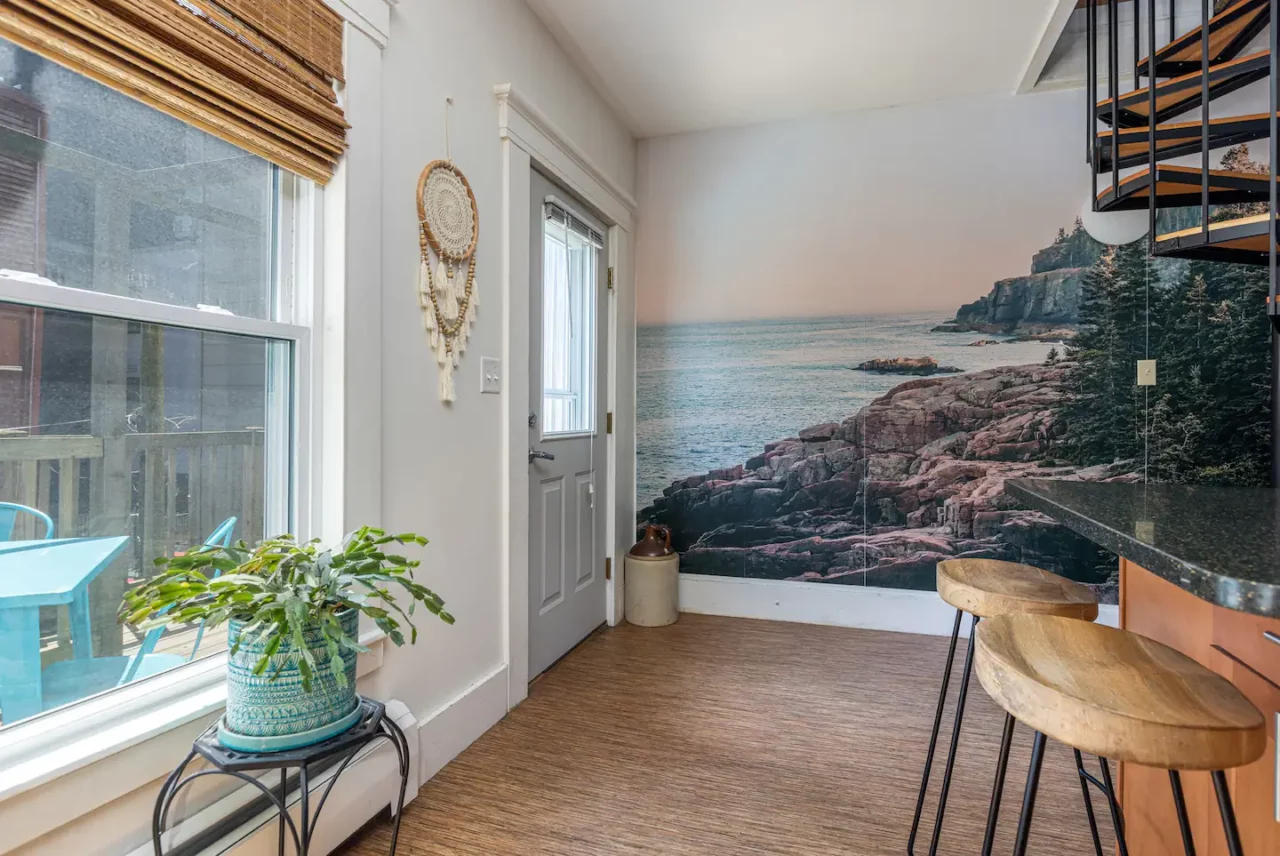 https://steamboatwharfcabins.com/wp-content/uploads/2023/03/29-1280x856.webp