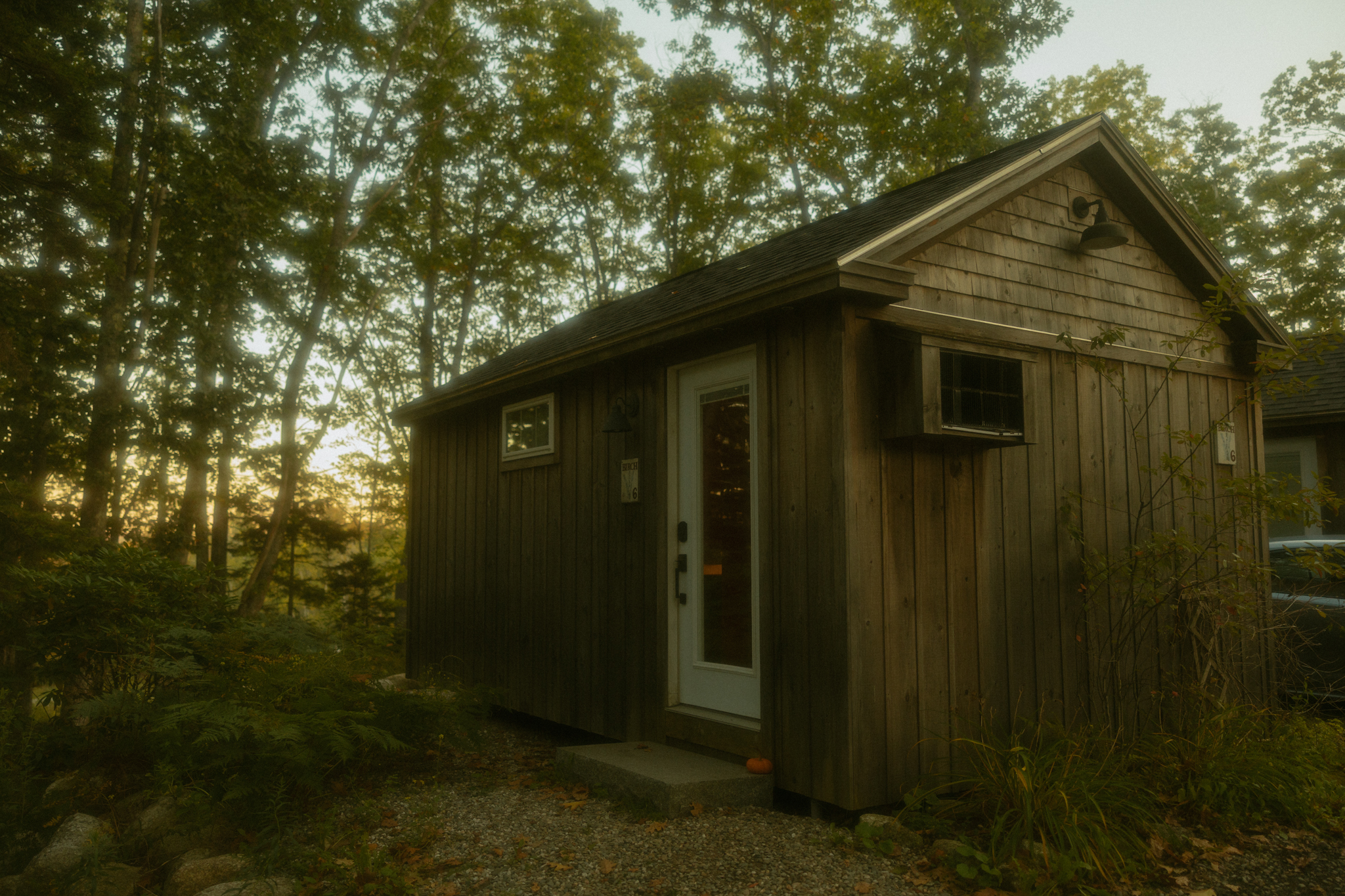 Steamboat-Wharf-Cabins-19