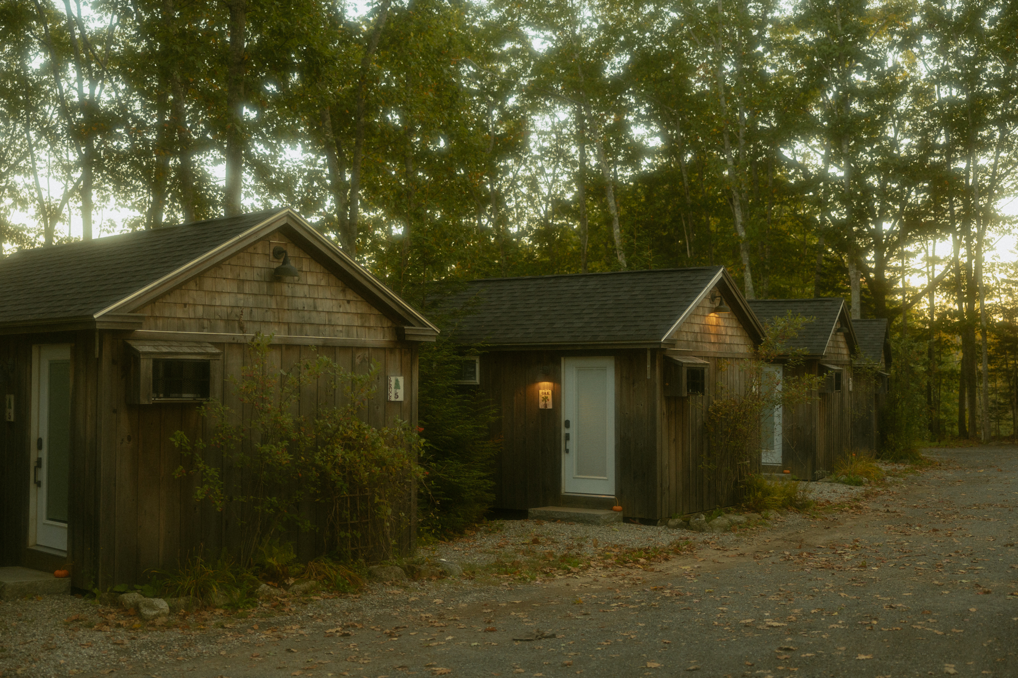 Steamboat-Wharf-Cabins-26